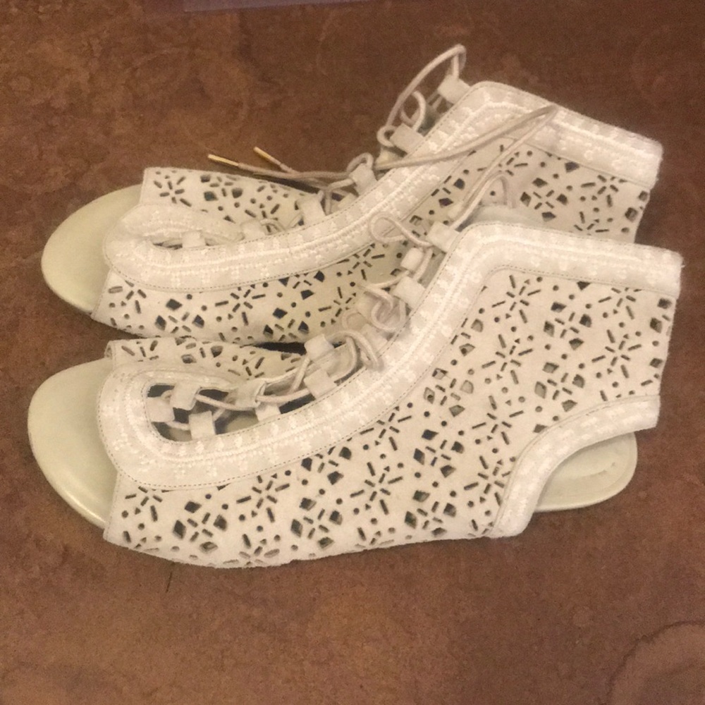 Suede eyelet gladiator sandals